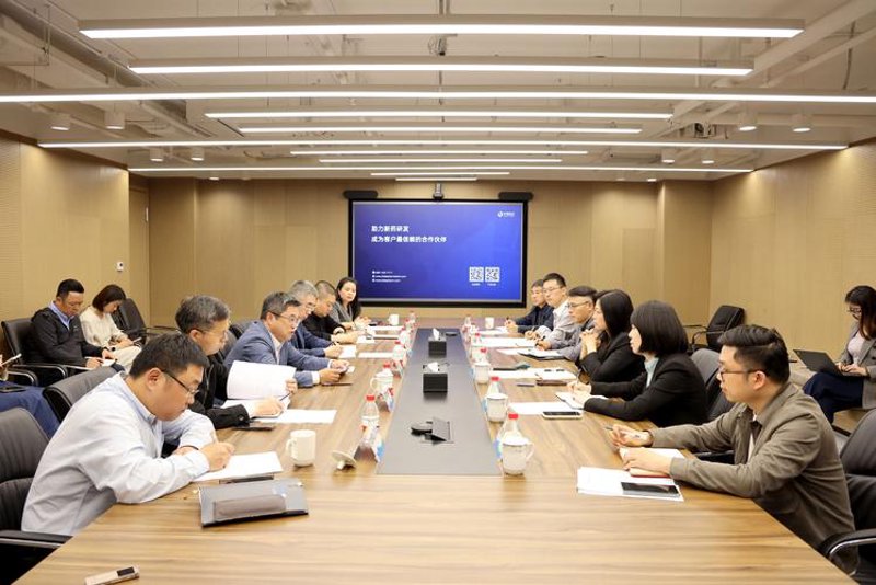 洞察未来：上海信息咨询行业的脉搏